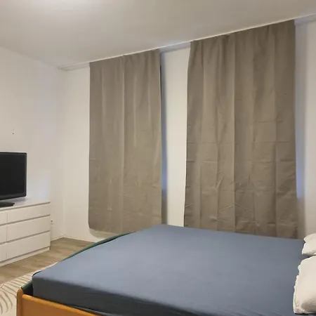 Sia Διαμέρισμα